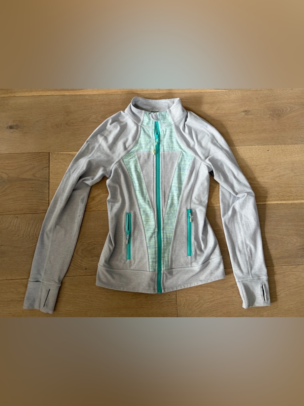Ivivva by lululemon define jacket athlesiure zip up in light gray green -  sz 12